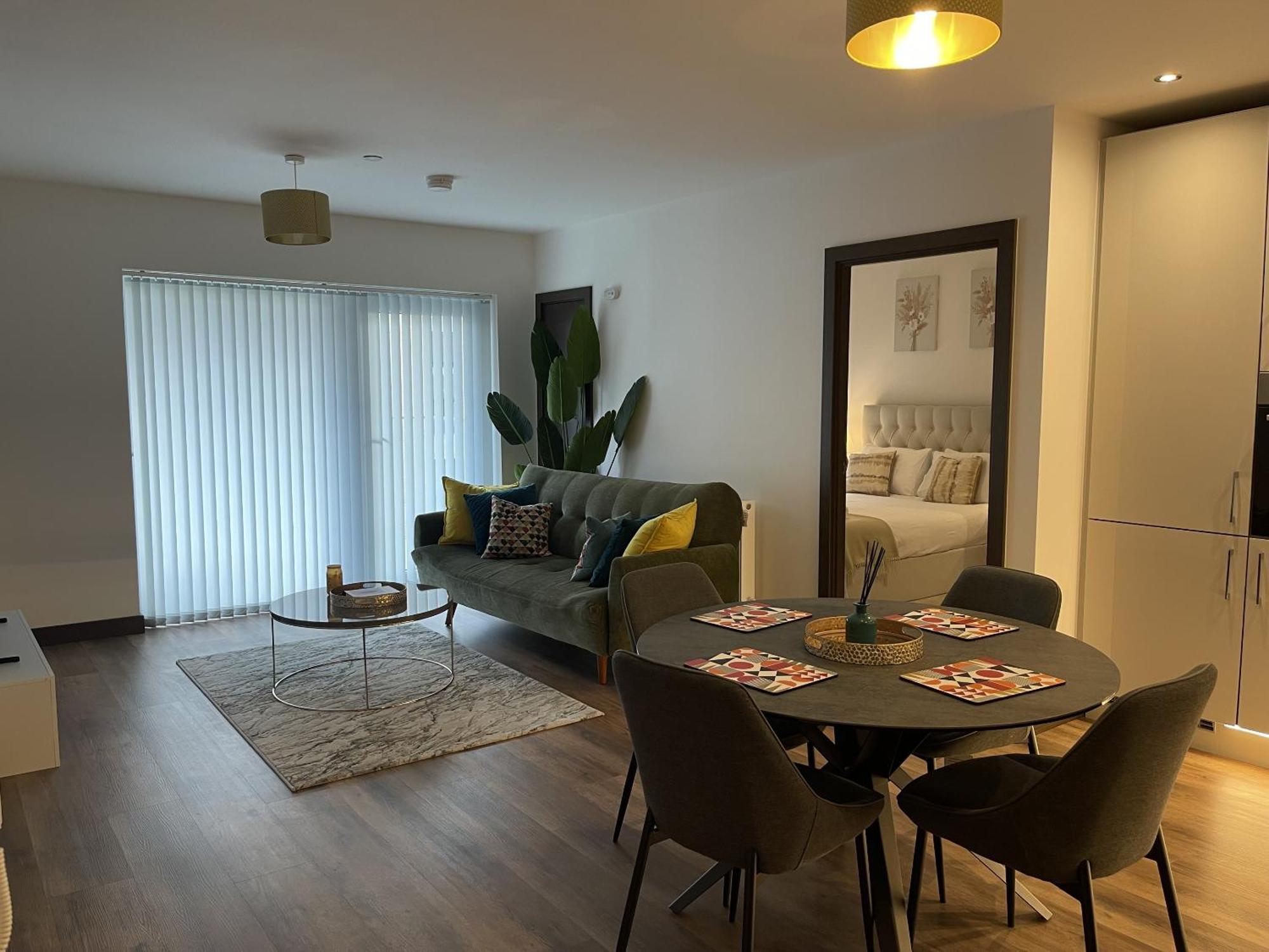 The Godfreys, Edinburgh Way, Харлоу Экстерьер фото