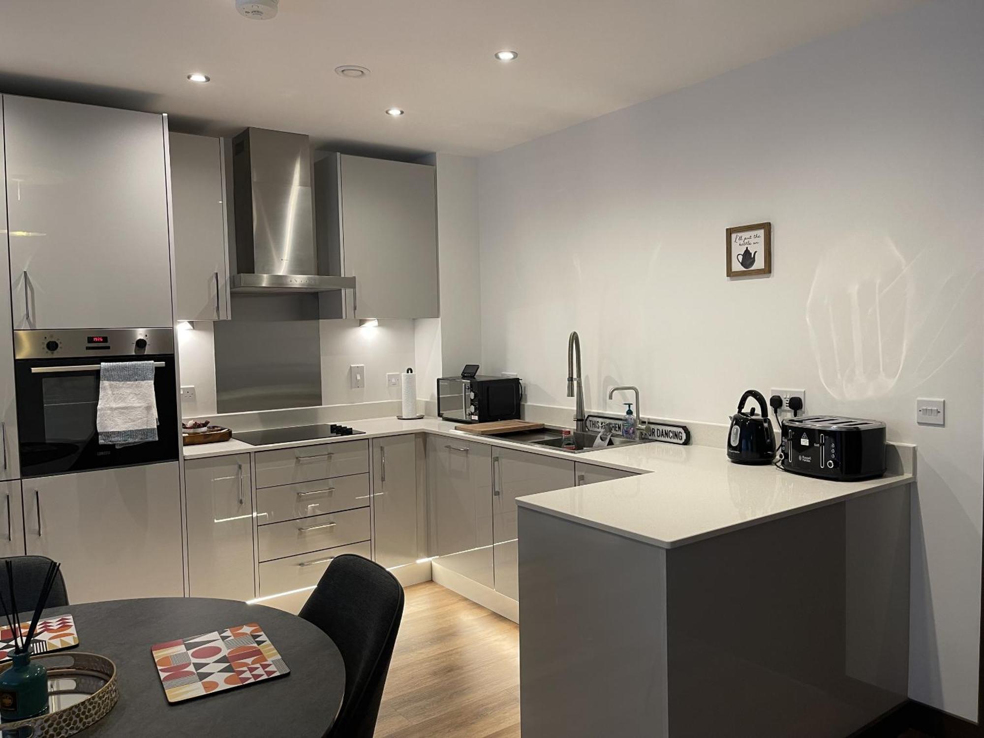 The Godfreys, Edinburgh Way, Харлоу Экстерьер фото